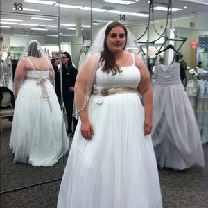 Meet your Posher, Lisa